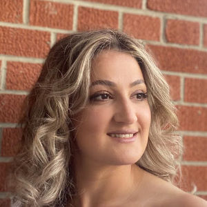 Meet your Posher, Danjela